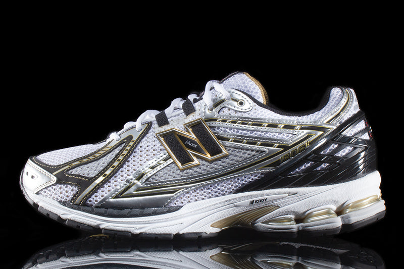 New Balance | 1906R Style # M1906RA Color : Metallic Silver / Metallic Gold