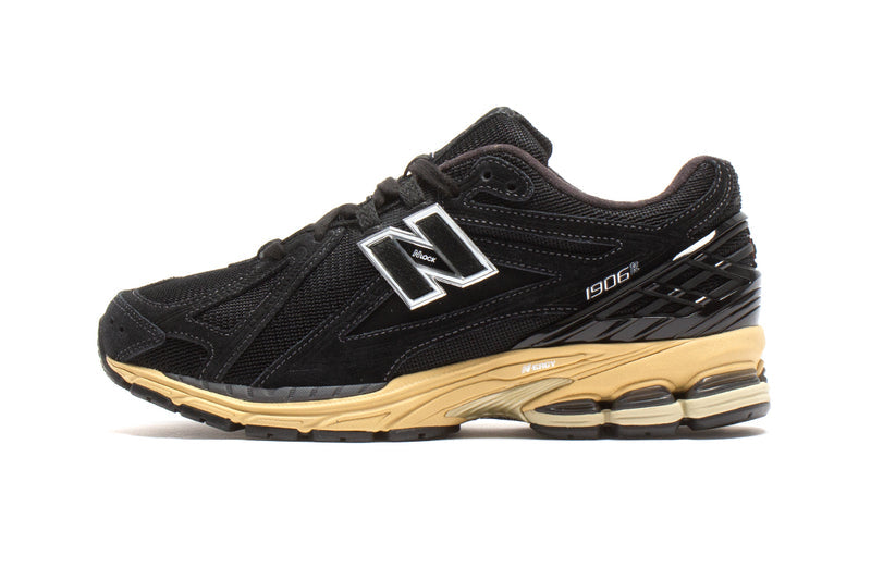 New Balance 1906R Black / Taos Taupe / Magnet  Edit alt text