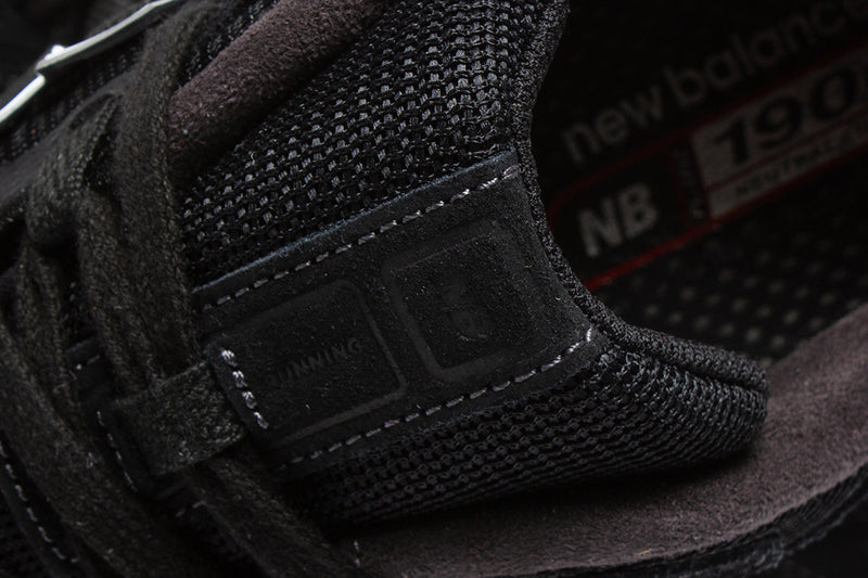 New Balance 1906R Black / Taos Taupe / Magnet  Edit alt text