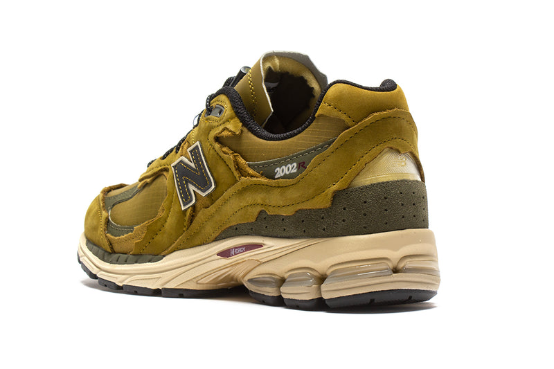 New Balance | 2002R 'Protection Pack' Style # M2002RDP Color : High Desert / Dark Moss / Black