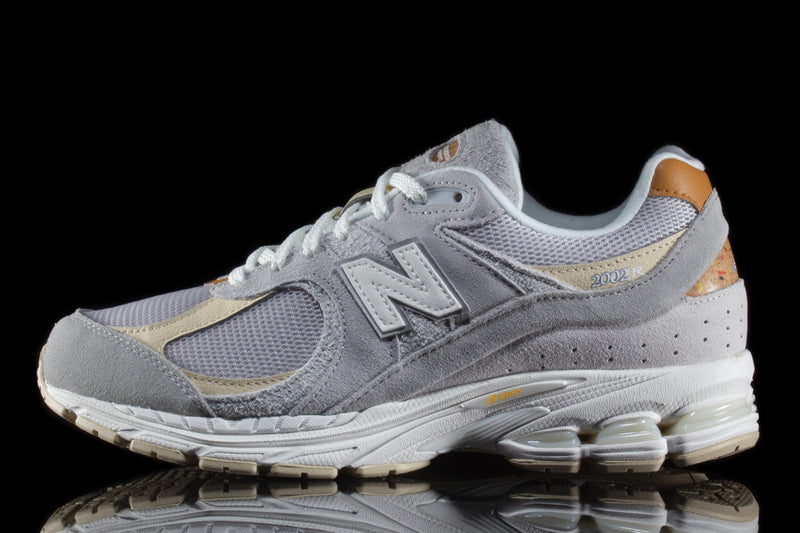 New Balance | 2002R Style # M2002RSB Color : Concrete / Sandstone / Grey