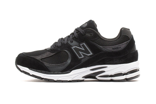New Balance 2002R Black / White