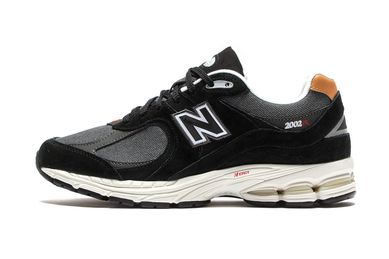 New Balance 2002R Black / Grey / White  Edit alt text
