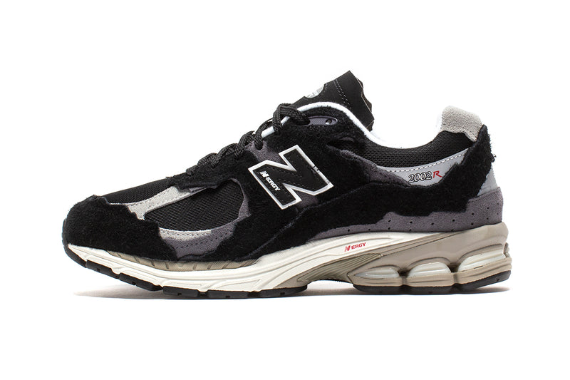 New Balance 2002R Style # M2002RDJ Color : Black / Grey