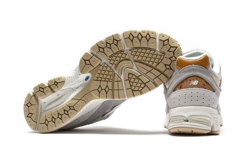 New Balance | 2002R Style # M2002RSB Color : Concrete / Sandstone / Grey