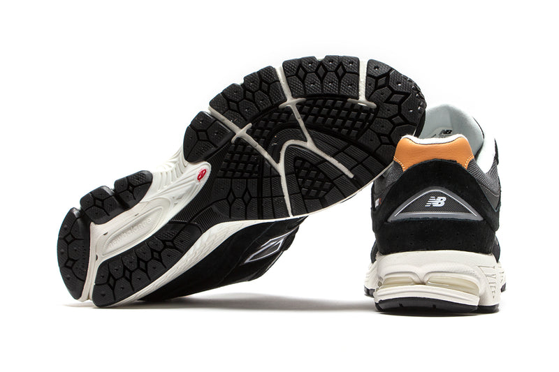 New Balance 2002R Black / Grey / White  Edit alt text