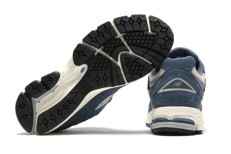 New Balance 2002 R Vintage Indigo / Calm Taupe