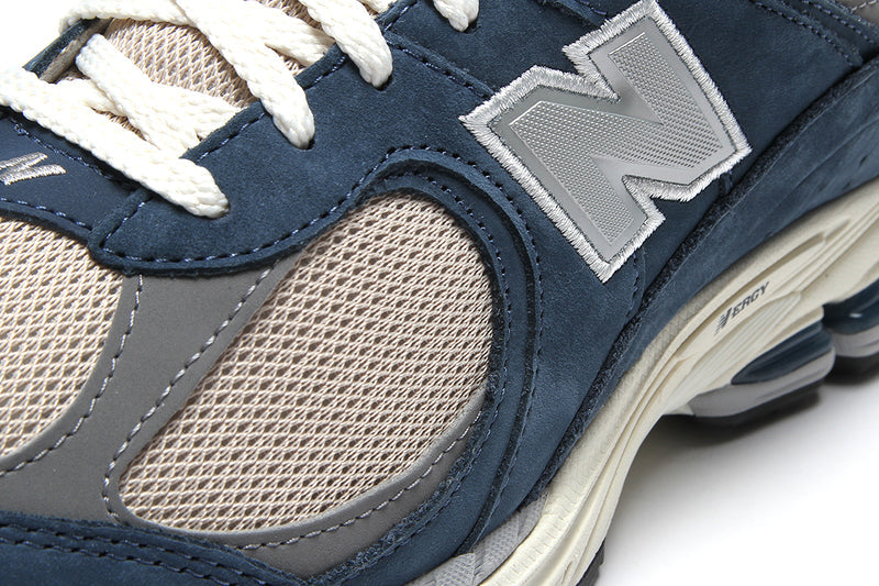 New Balance 2002 R Vintage Indigo / Calm Taupe