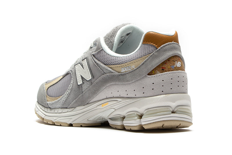 New Balance | 2002R Style # M2002RSB Color : Concrete / Sandstone / Grey