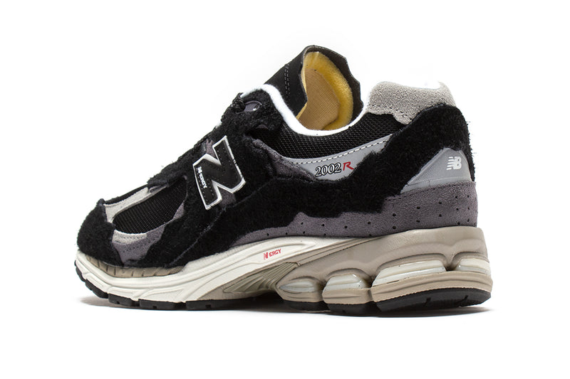 New Balance 2002R Style # M2002RDJ Color : Black / Grey