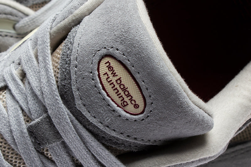 New Balance 2002R  Concrete / Calm Taupe