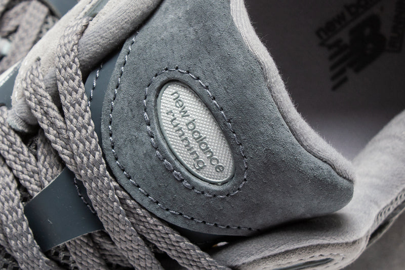 New Balance 2002R  Steel / Lead / Orca