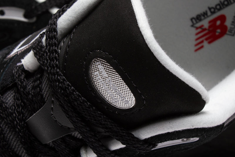 New Balance 2002R Black / Grey / White  Edit alt text