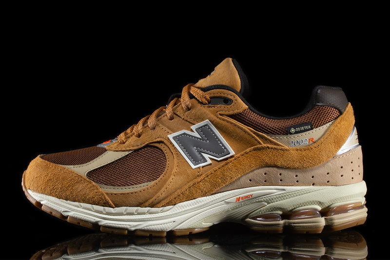 New Balance 2002RX Gore-Tex Style # M2002RXG Color : Tobacco / True Brown / White
