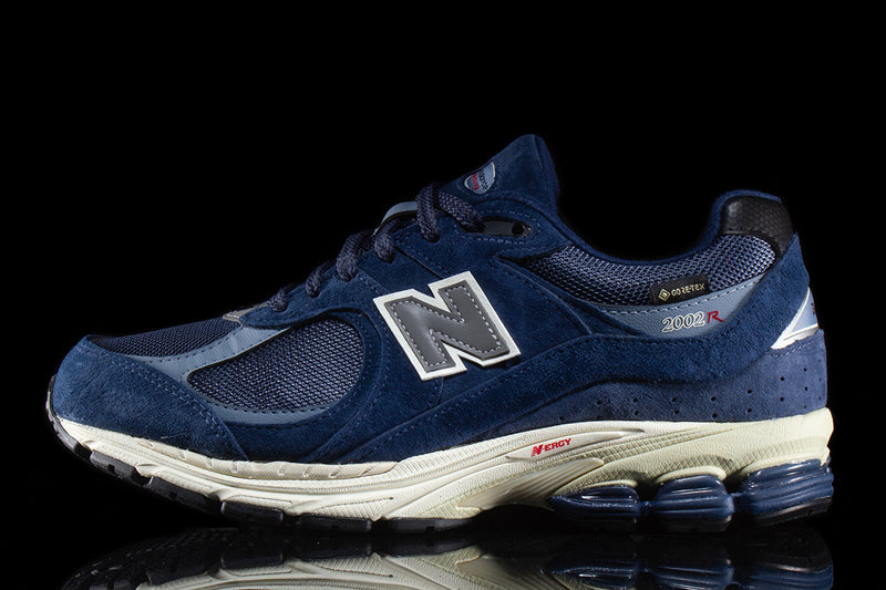 New Balance 2002RX Gore-Tex Style # M2002RXF Color : Navy / Vintage Indigo / White