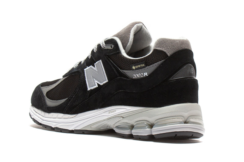 New Balance 2002R Gore-Tex  Black / White / Grey