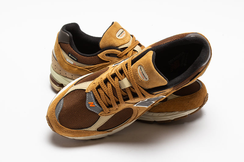 New Balance 2002RX Gore-Tex Style # M2002RXG Color : Tobacco / True Brown / White