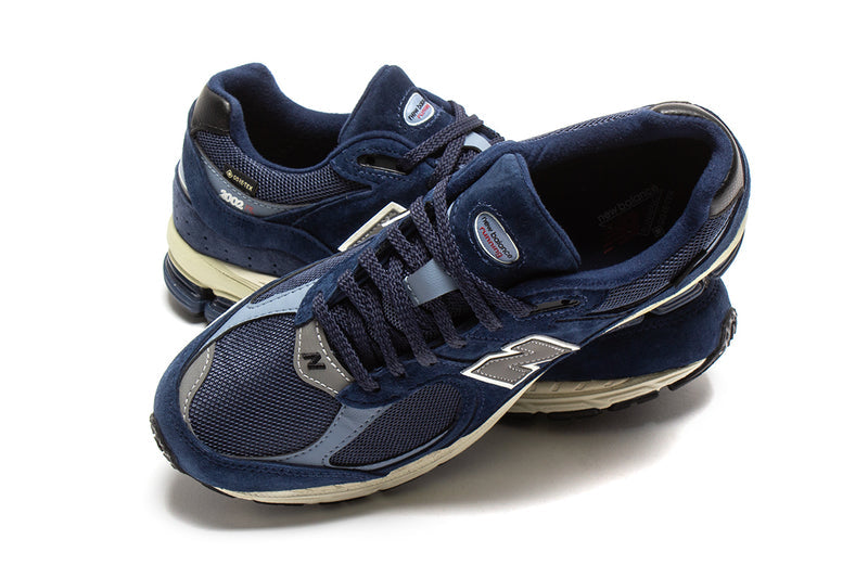 New Balance 2002RX Gore-Tex Style # M2002RXF Color : Navy / Vintage Indigo / White