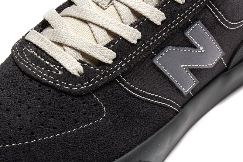 New Balance Numeric | 272 Style # NM272BNG Color : Black / Sea Salt