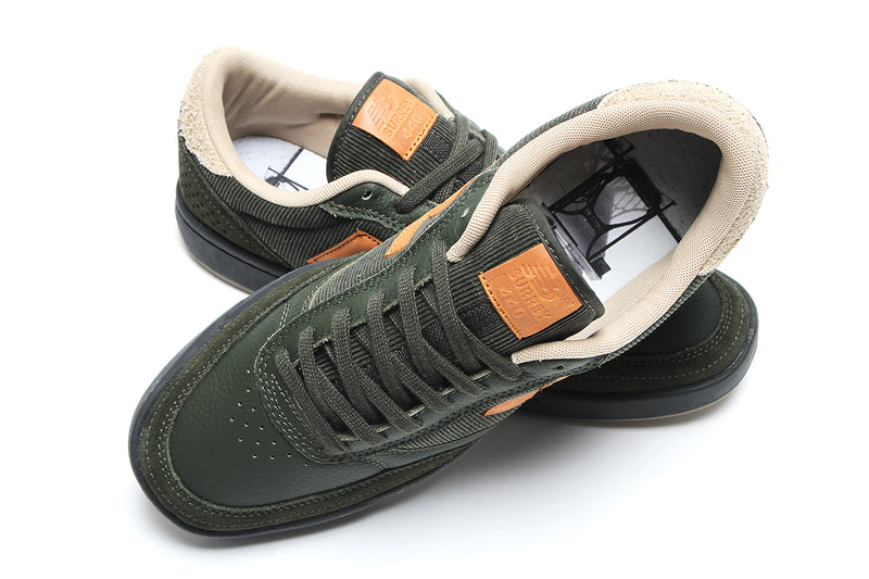 New Balance Numeric 440 Style # NM440TSP Color : Green / Black / Gum