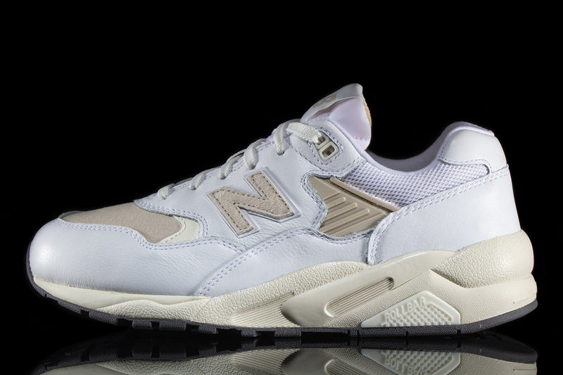 New Balance | 580 Style # MT580VTG Color : White / Timber Wolf