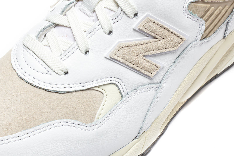 New Balance | 580 Style # MT580VTG Color : White / Timber Wolf