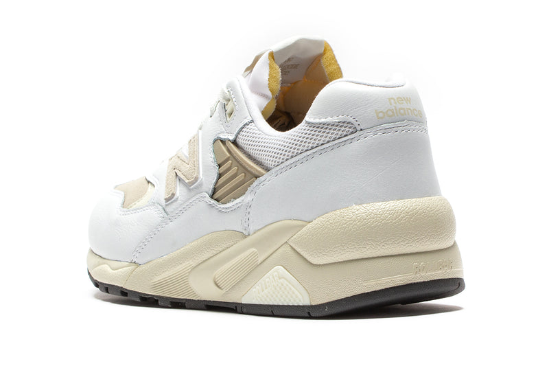 New Balance | 580 Style # MT580VTG Color : White / Timber Wolf