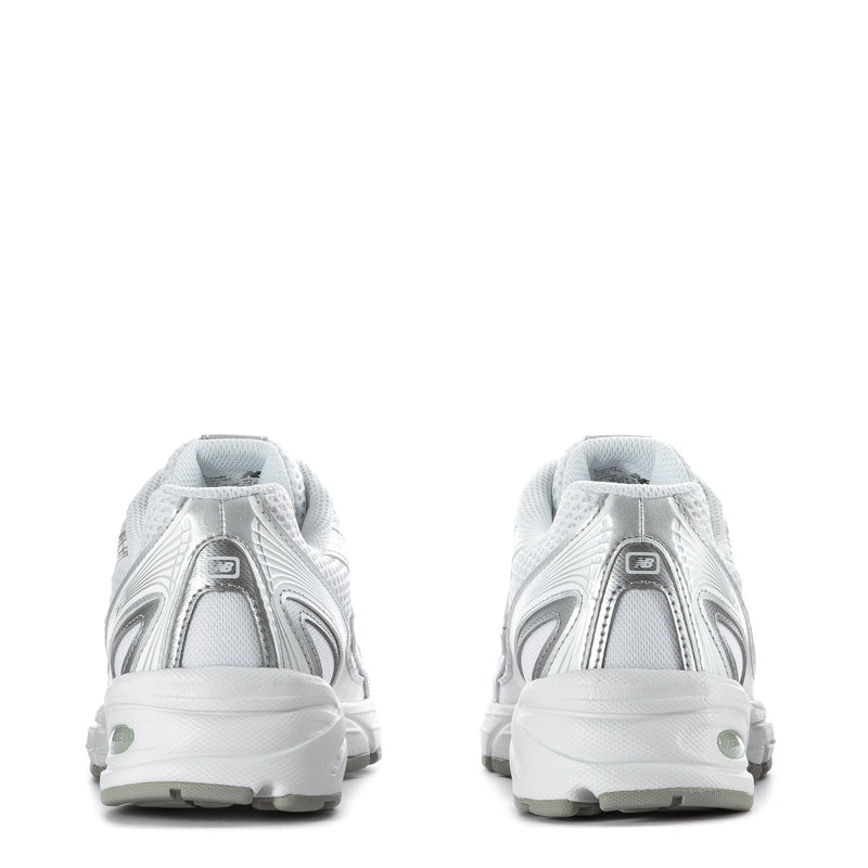 Women's white lace-up sneakers with padded heel and rear branding detail