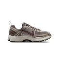 Big Kid's Nike Vomero 5 Taupe Haze/Tattoo-Silt Red (HF6998 200)
