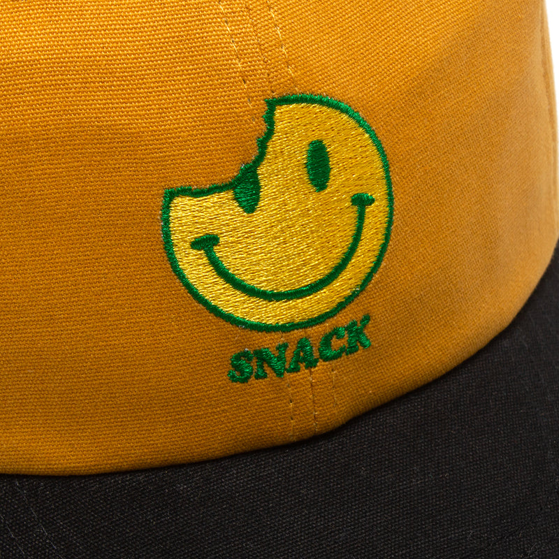 Snack | Bite Hat Color : Mustard / Black
