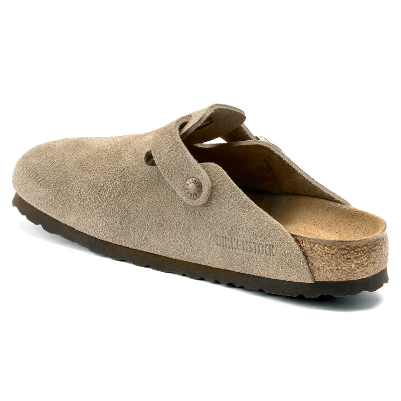 Unisex Birkenstock Boston Soft Footbed Regular in Taupe. Sku: 560771