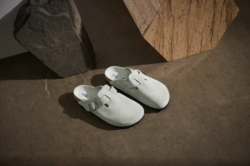 Boston Soft Footbed Sage Green Suede