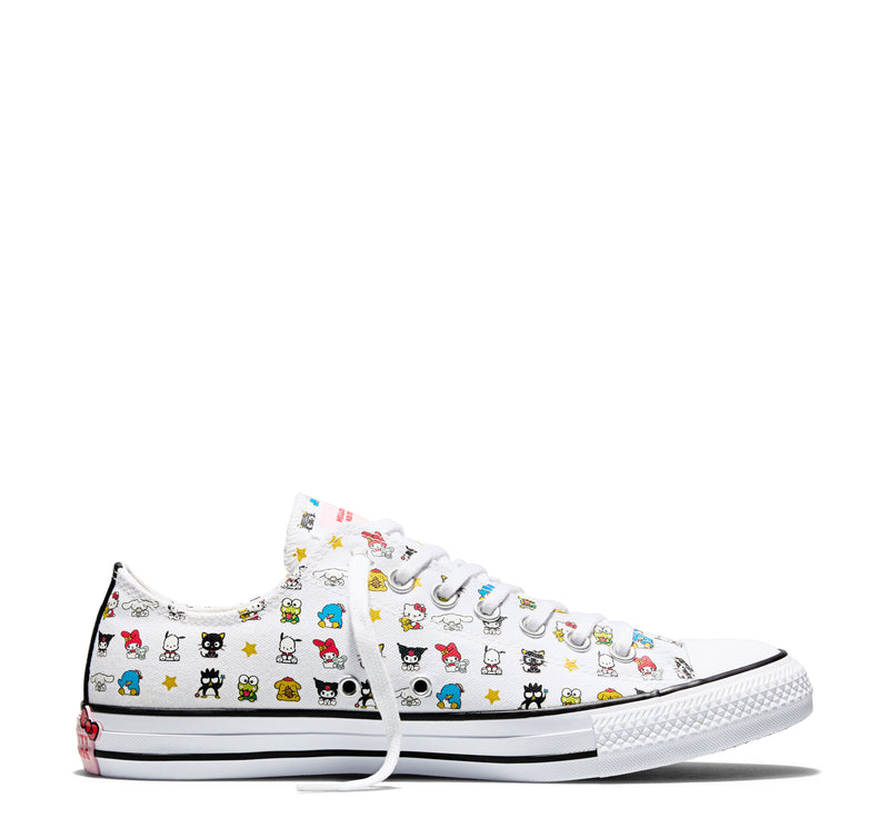 Youth low-top sneakers in white with multicolor character print canvas and black trim