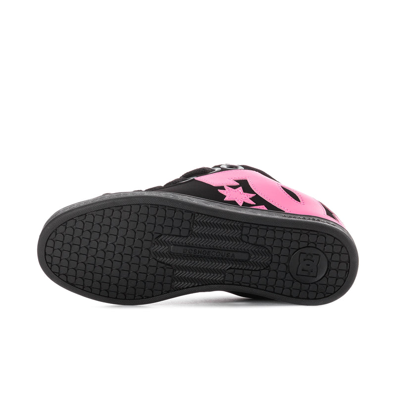 Black rubber outsole of women's low-top sneakers with pink upper side detail