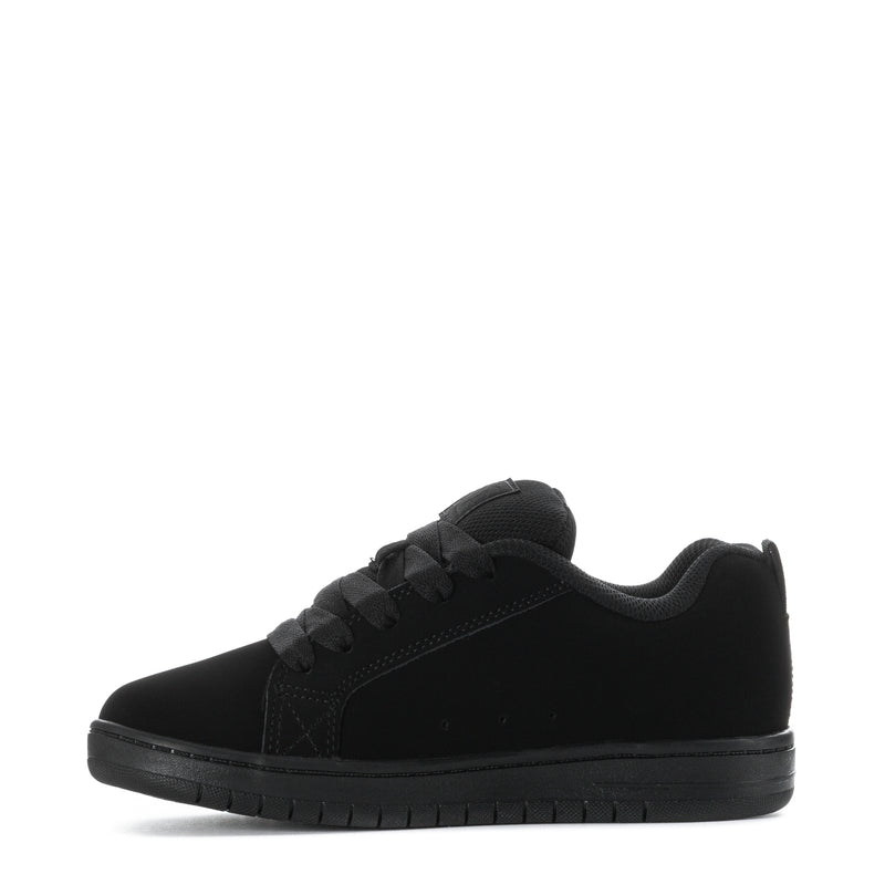Youth black lace-up low-top sneakers, plain side panels and textured sole