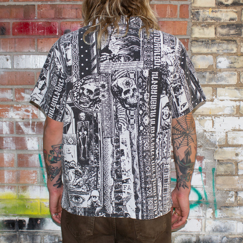 Fucking Awesome | Cowabunga Shirt Color : Black / White