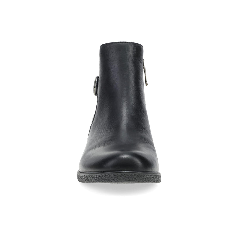 Toe image of Deedee Black Waterproof Burnished