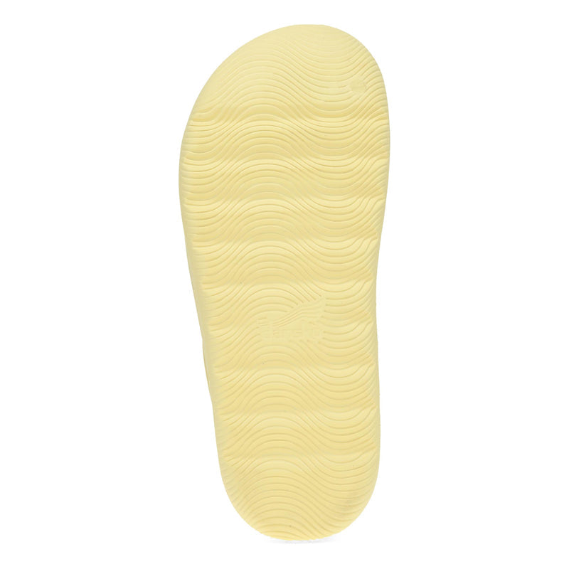 Bottom image of Devyn Lemonade Molded