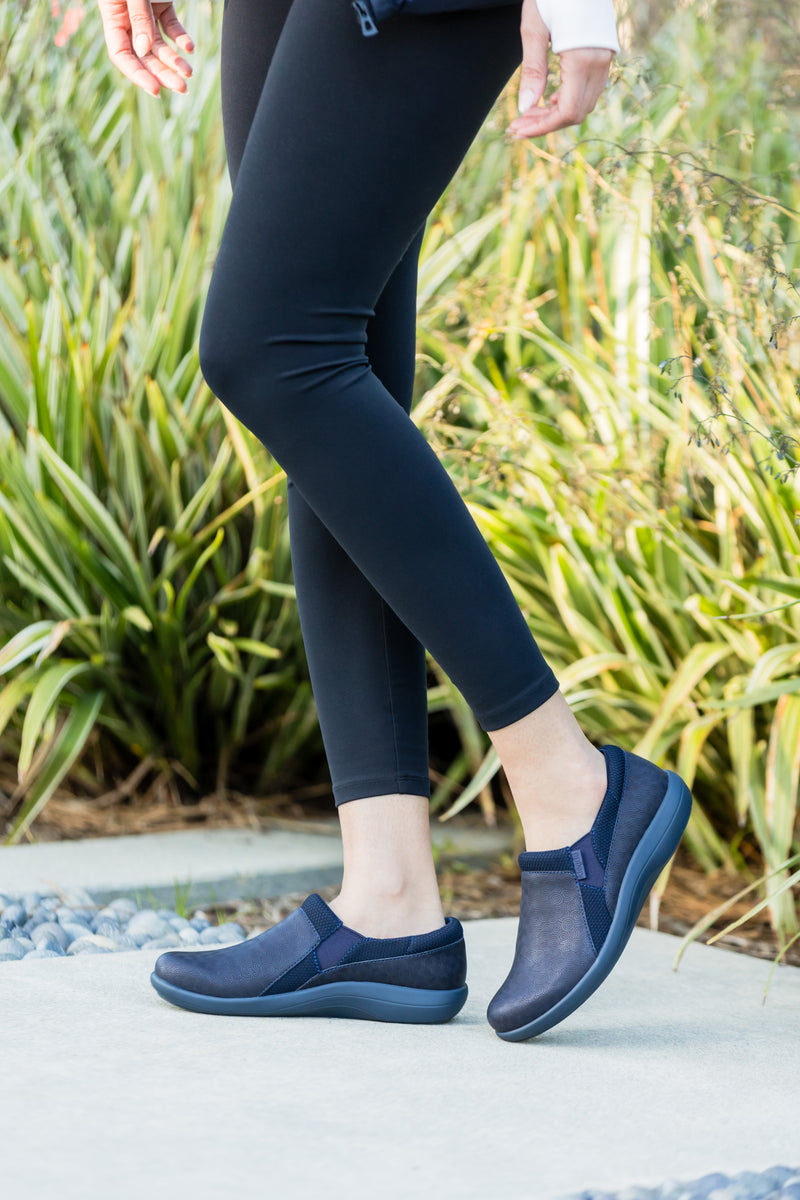 Duette Swirl Wind Navy