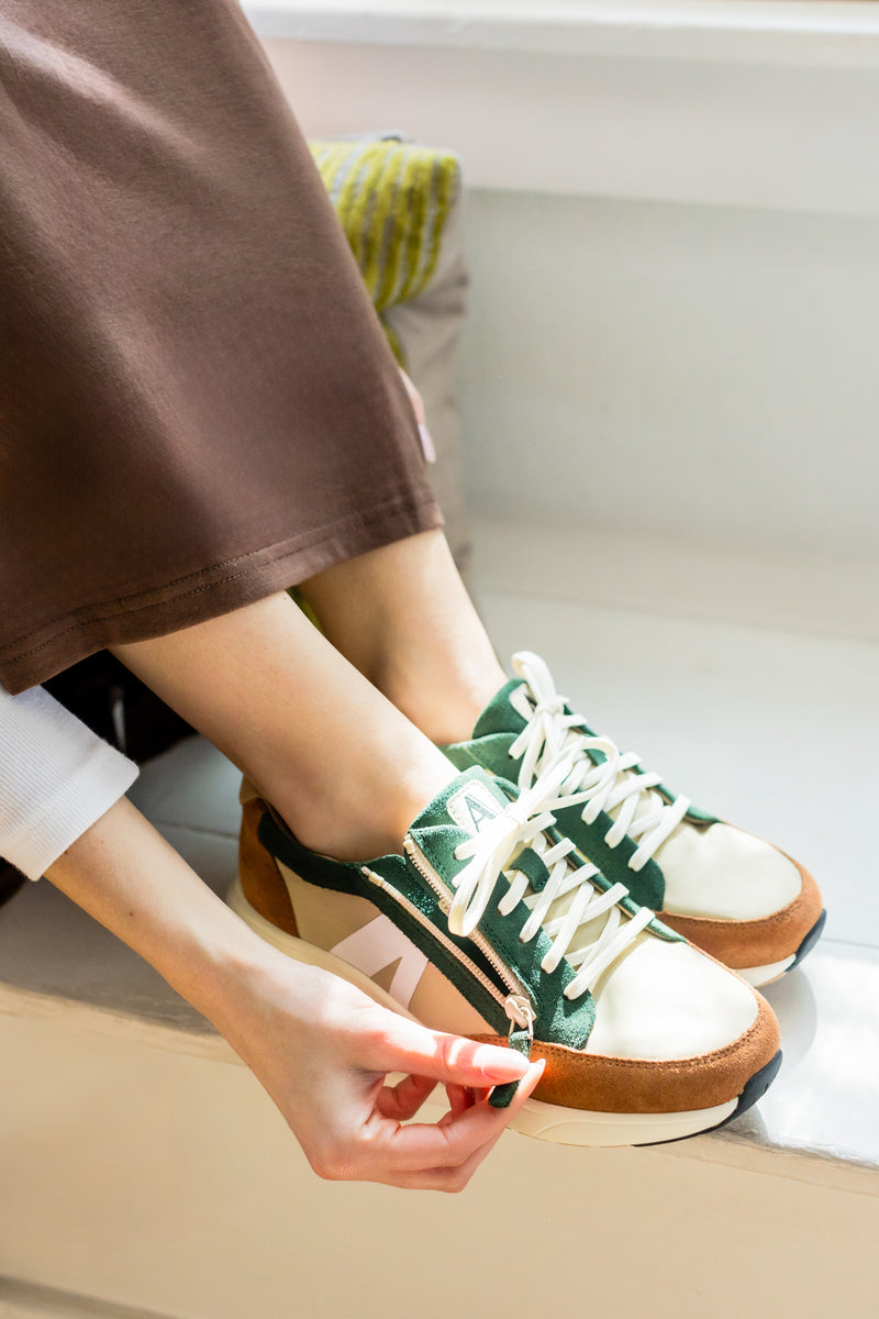 Eazeer Nomad Zipper Shoe