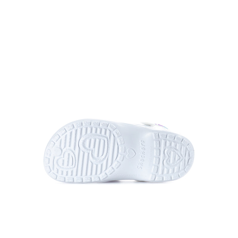 Kids slip-on clog outsole, white textured tread underside
