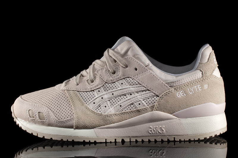 Asics | Gel-Lyte III OG Style # 1201A762.250 Color : Mineral Beige / Simply Taupe