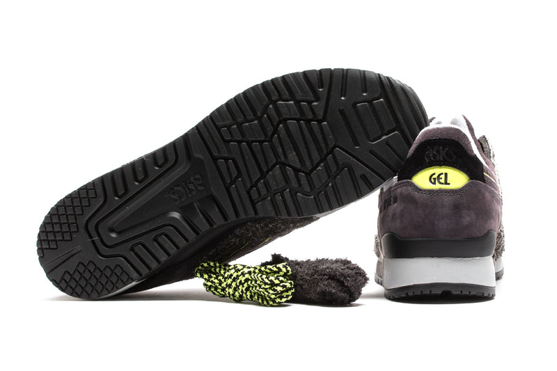 Asics | Gel-Lyte III OG Style # 1201A895.020 Color : Phantom / Mid Grey