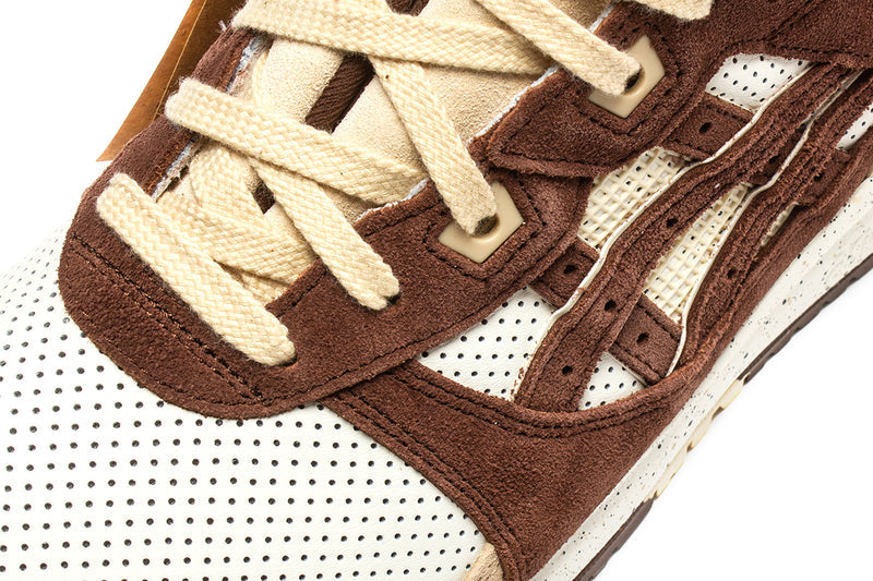 Asics | Gel-Lyte III OG Style # 1203A277.102 Color : Cream / Dark Brown