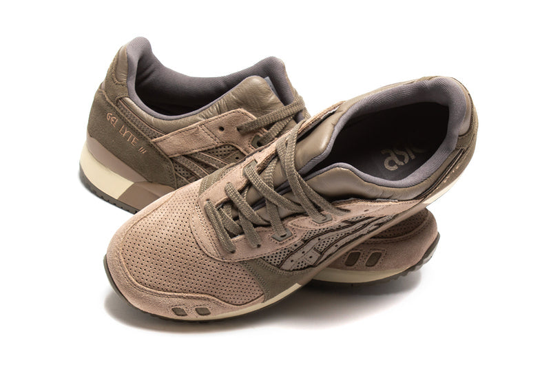 Asics | Gel-Lyte III OG Style # 1201A762.020 Color : Taupe Grey / Dark Taupe