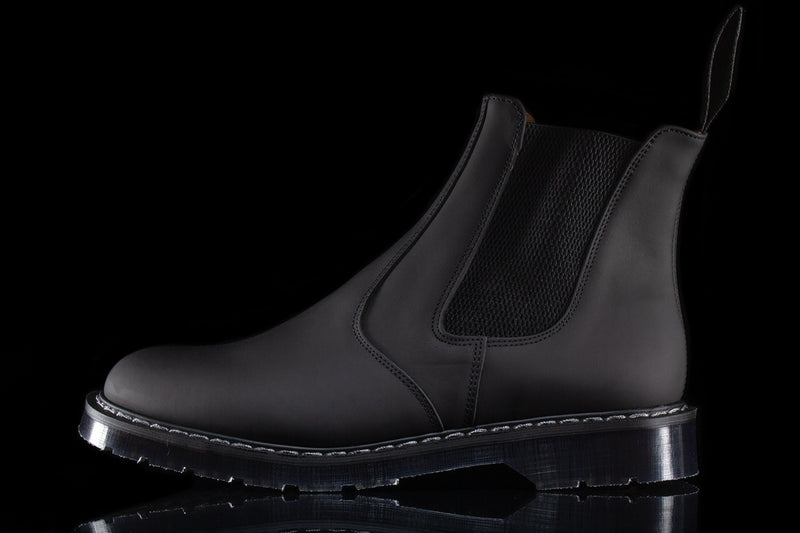 Solovair | Greasy Dealer Boot Style # S0-900-BG-G Color : Black