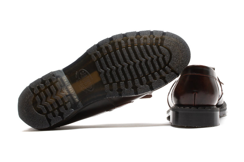 Solovair | Rub-Off Tassel Loafer Style # S0-1022-BUR-G-070 Color : Burgundy