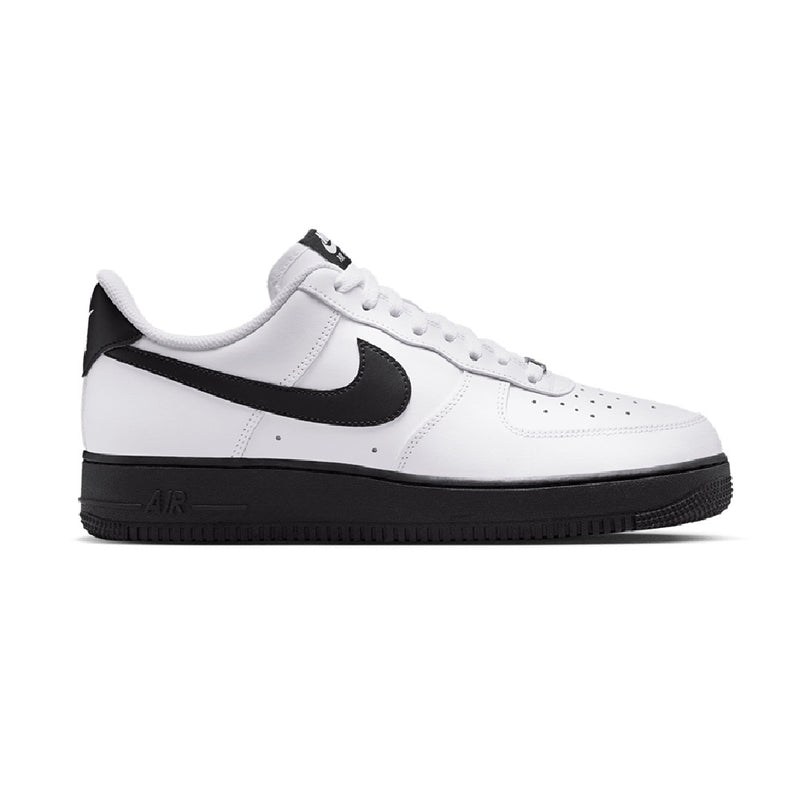 Men's Nike Air Force 1 '07 White/Black (FJ4146 129)