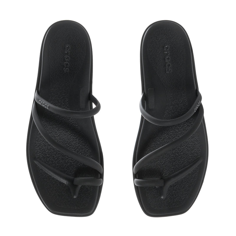 Black toe-loop slide sandals, top view with contoured straps