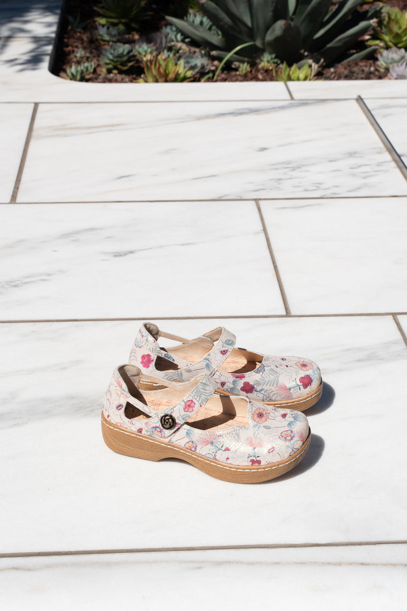 Onika Ethereal Shoe
